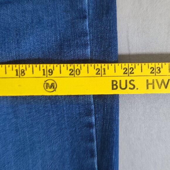 Signature by Levi Strauss jeans women's size 18M denim blue colour straight leg - Picture 13 of 16